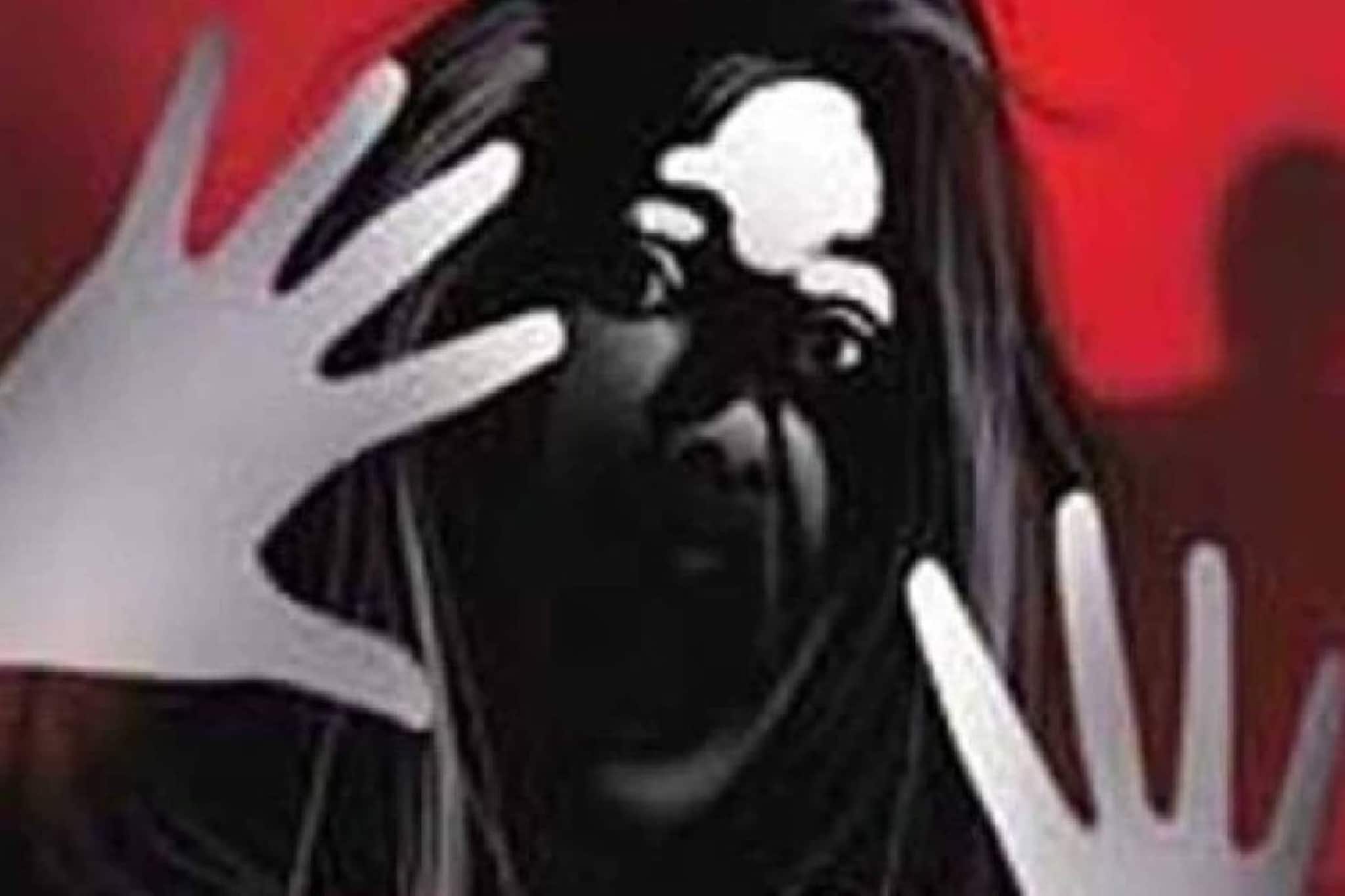 തിരുവനന്തപുരത്ത് ഒറ്റയ്ക്കു താമസിക്കുന്ന 64 കാരിയെ വീട്ടിൽ കയറി കഴുത്തിൽ കത്തിവെച്ച് പീഡിപ്പിച്ചു