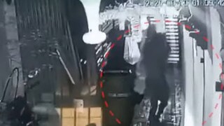 സിസിടിവി ദൃശ്യങ്ങളിൽ നിന്ന്