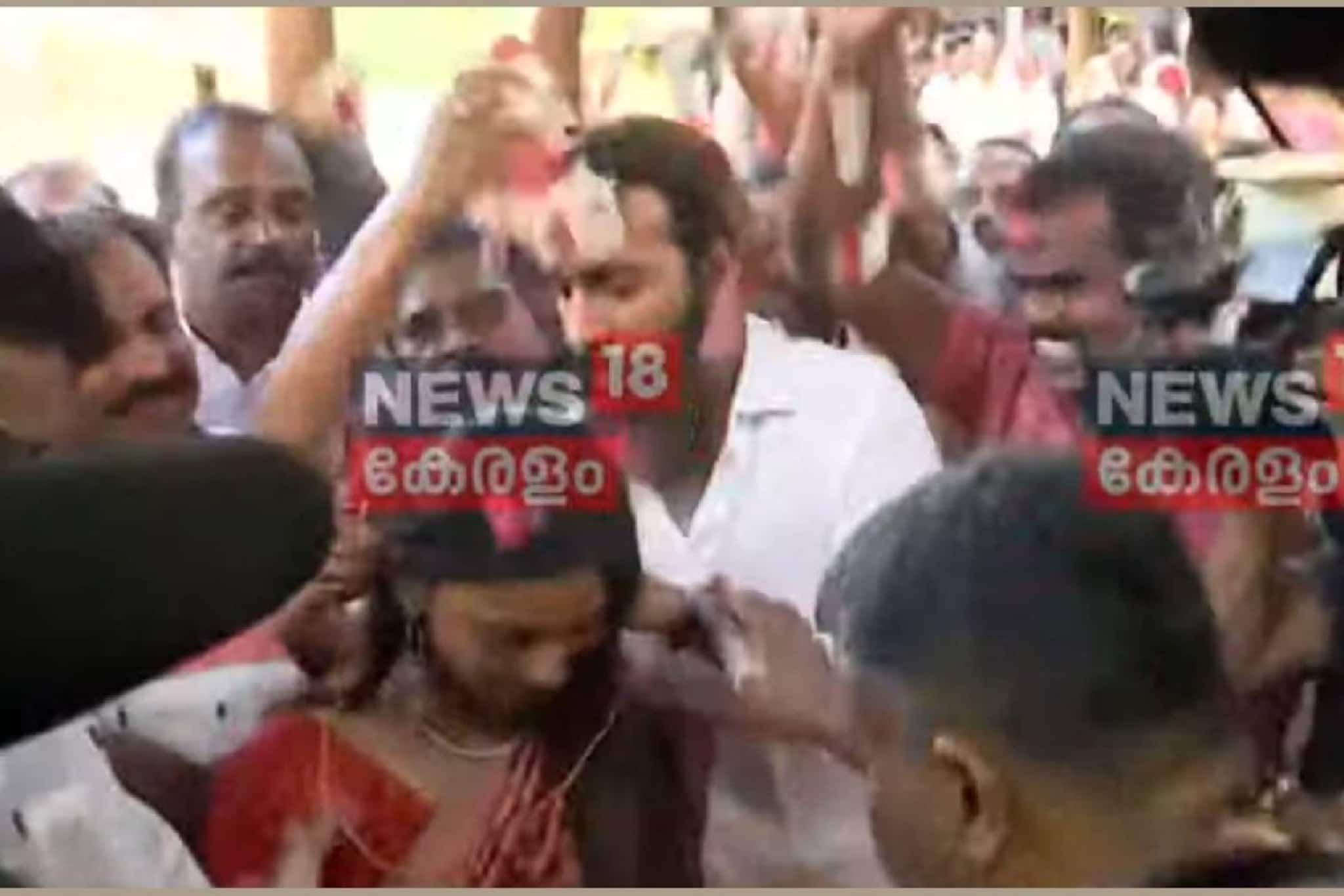 റിയൽ കേരളാ സ്റ്റോറി; മൊണാലിസയ്ക്കും ഫർമാനും കേരളത്തിൽ മാംഗല്യം; വിവാഹം ക്ഷേത്രമുറ്റത്ത്