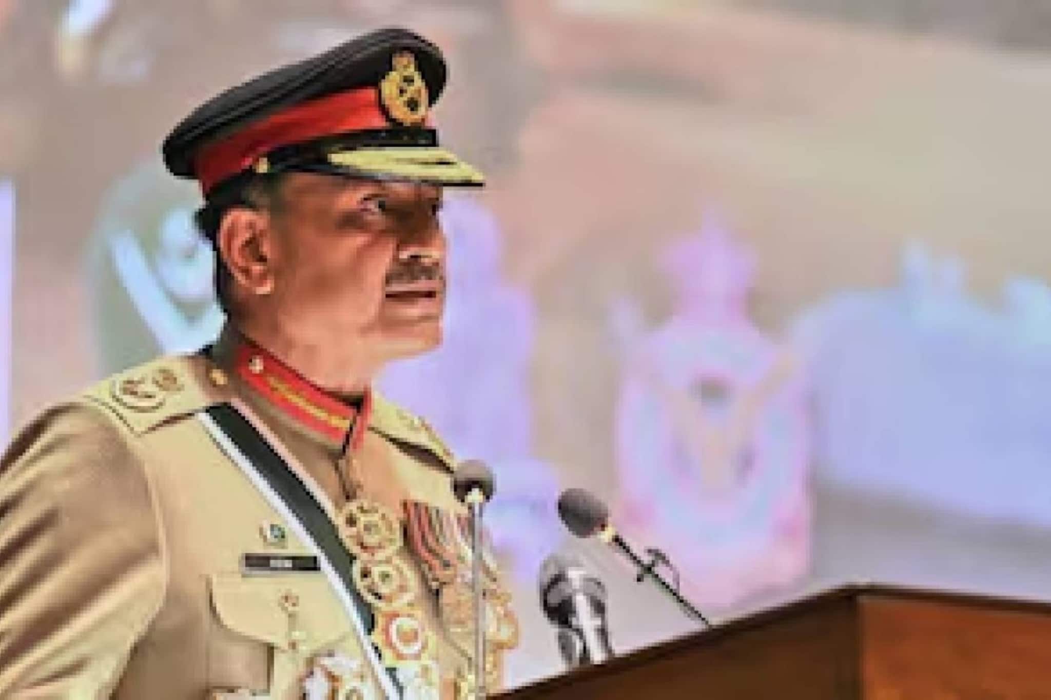 'ഇറാനോട് അത്ര സ്നേഹമെങ്കിൽ അങ്ങോട്ട് പോകൂ'; ഷിയാ പണ്ഡിതരോട് പാക് സൈനിക മേധാവി 'ഇറാനോട് അത്ര സ്നേഹമെങ്കിൽ അങ്ങോട്ട് പോകൂ'; ഷിയാ പണ്ഡിതരോട് പാക് സൈനിക മേധാവി