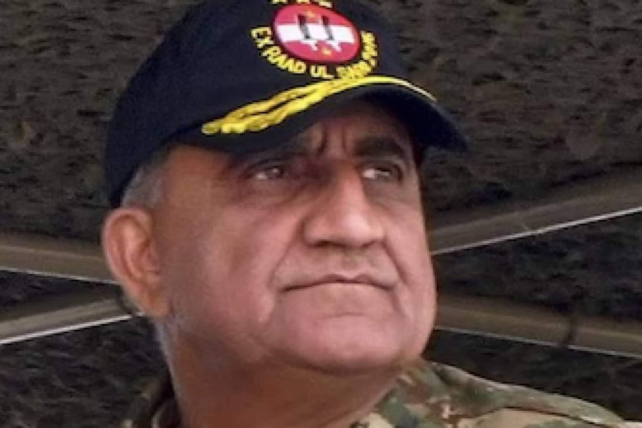 പാകിസ്ഥാൻ മുൻ സൈനിക മേധാവി ടോയ്‌ലറ്റിൽ വഴുതി വീണ് തലയ്ക്ക് ഗുരുതര പരിക്ക്