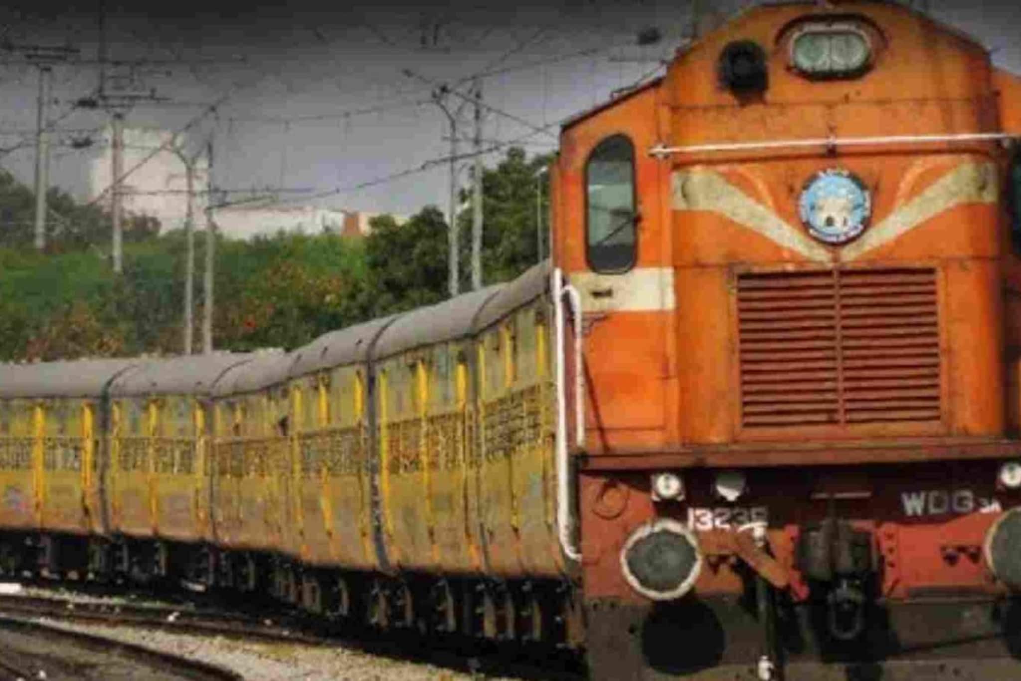 അങ്കമാലി- ശബരി റെയിൽ പാത: 303.5 ഹെക്ടർ ഭൂമി ഏറ്റെടുക്കാൻ ജില്ലാ കളക്ടർമാർക്ക് അനുമതി