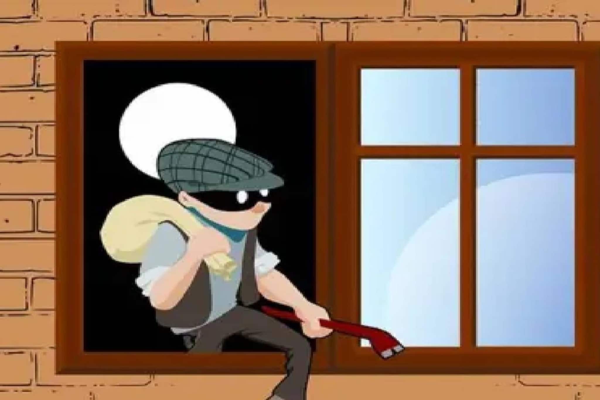 പള്ളിപ്പെരുന്നാളിനു പോയ വീട്ടുകാർ ചെടിച്ചട്ടിയിൽ ഒളിപ്പിച്ച താക്കോലെടുത്ത മോഷ്ടാവ് 16 ലക്ഷം കവർന്നു പള്ളിപ്പെരുന്നാളിനു പോയ വീട്ടുകാർ ചെടിച്ചട്ടിയിൽ ഒളിപ്പിച്ച താക്കോലെടുത്ത മോഷ്ടാവ് 16 ലക്ഷം കവർന്നു