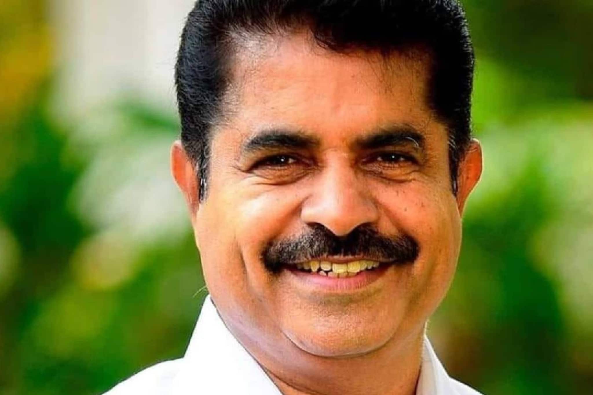 കണ്ണൂരിൽ മാത്രമല്ല, കോന്നിയിലും വിസ്മയം; മത്സരിക്കാനില്ലെന്ന പോസ്റ്റ് അടൂർ പ്രകാശ് പിൻവലിച്ചു