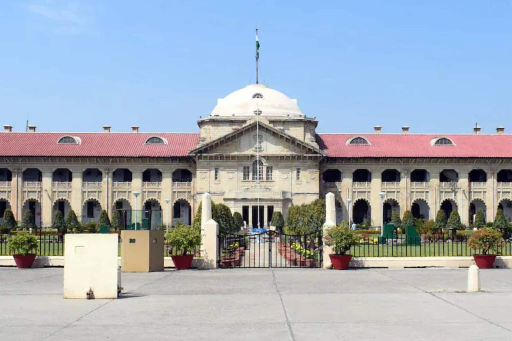 വിവാഹിതരുടെ 'ലിവിങ്-ടുഗെദർ'; 5 ദിവസത്തിനിടെ ഒരേ ഹൈക്കോടതിയുടെ പരസ്പരവിരുദ്ധമായ രണ്ട് വിധി വിവാഹിതരുടെ 'ലിവിങ്-ടുഗെദർ'; 5 ദിവസത്തിനിടെ ഒരേ ഹൈക്കോടതിയുടെ പരസ്പരവിരുദ്ധമായ രണ്ട് വിധി