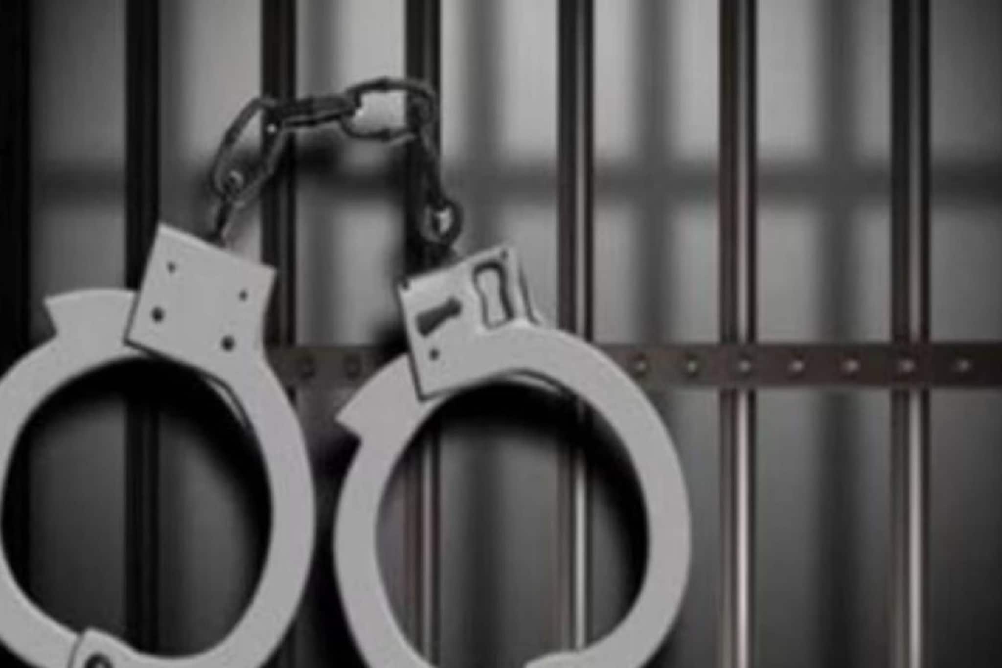 തെറ്റായ വിവരങ്ങൾ പ്രചരിപ്പിച്ചു, സൈനിക ആക്രമണങ്ങളെ പുകഴ്ത്തി; യുഎഇയിൽ 25 പേർ അറസ്റ്റിൽ തെറ്റായ വിവരങ്ങൾ പ്രചരിപ്പിച്ചു, സൈനിക ആക്രമണങ്ങളെ പുകഴ്ത്തി; യുഎഇയിൽ 25 പേർ അറസ്റ്റിൽ