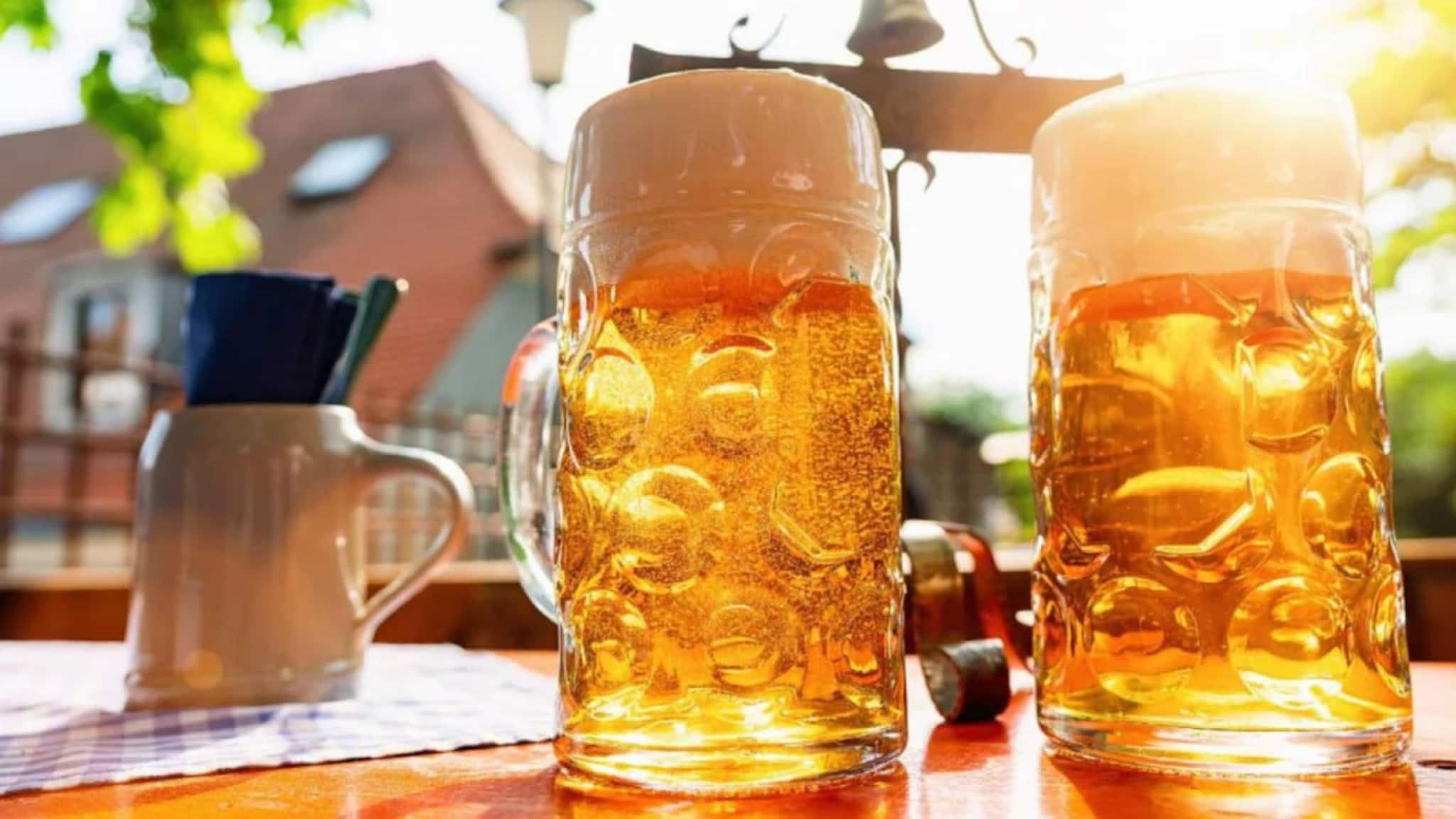 ഇറാൻ യുദ്ധം തിരിച്ചടി! ഇന്ത്യയിൽ ബിയറിന്റെയും ശീതള പാനീയങ്ങളുടെയും വില വർധിച്ചേക്കും