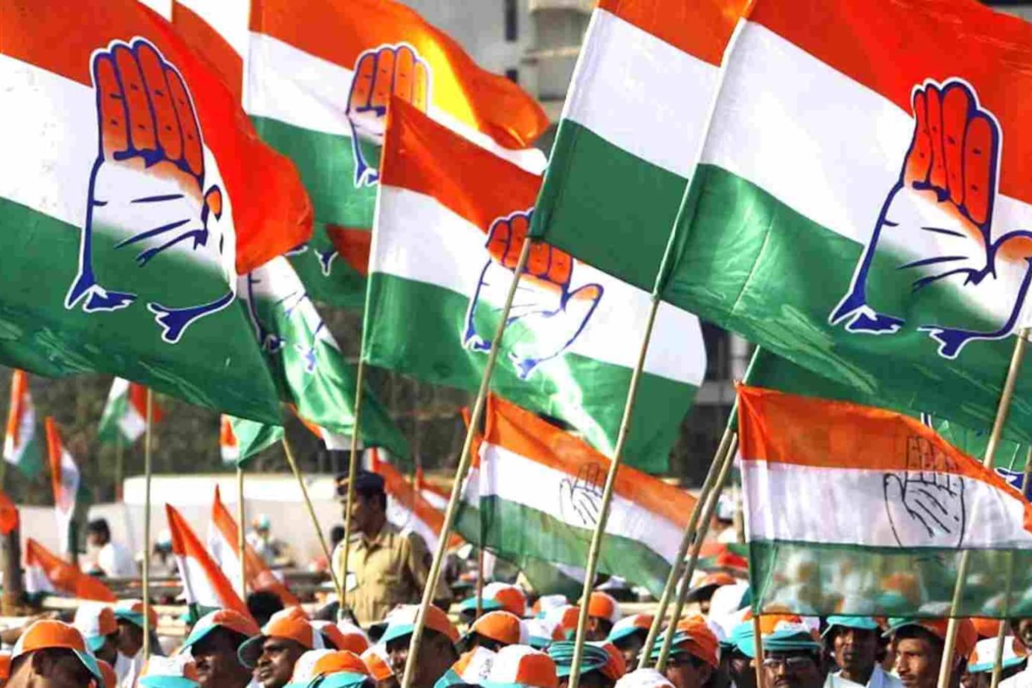 കണ്ണൂരും കോന്നിയും ഒഴിച്ചിട്ടു; കോൺഗ്രസ് 55 സ്ഥാനാർത്ഥികളെ പ്രഖ്യാപിച്ചു