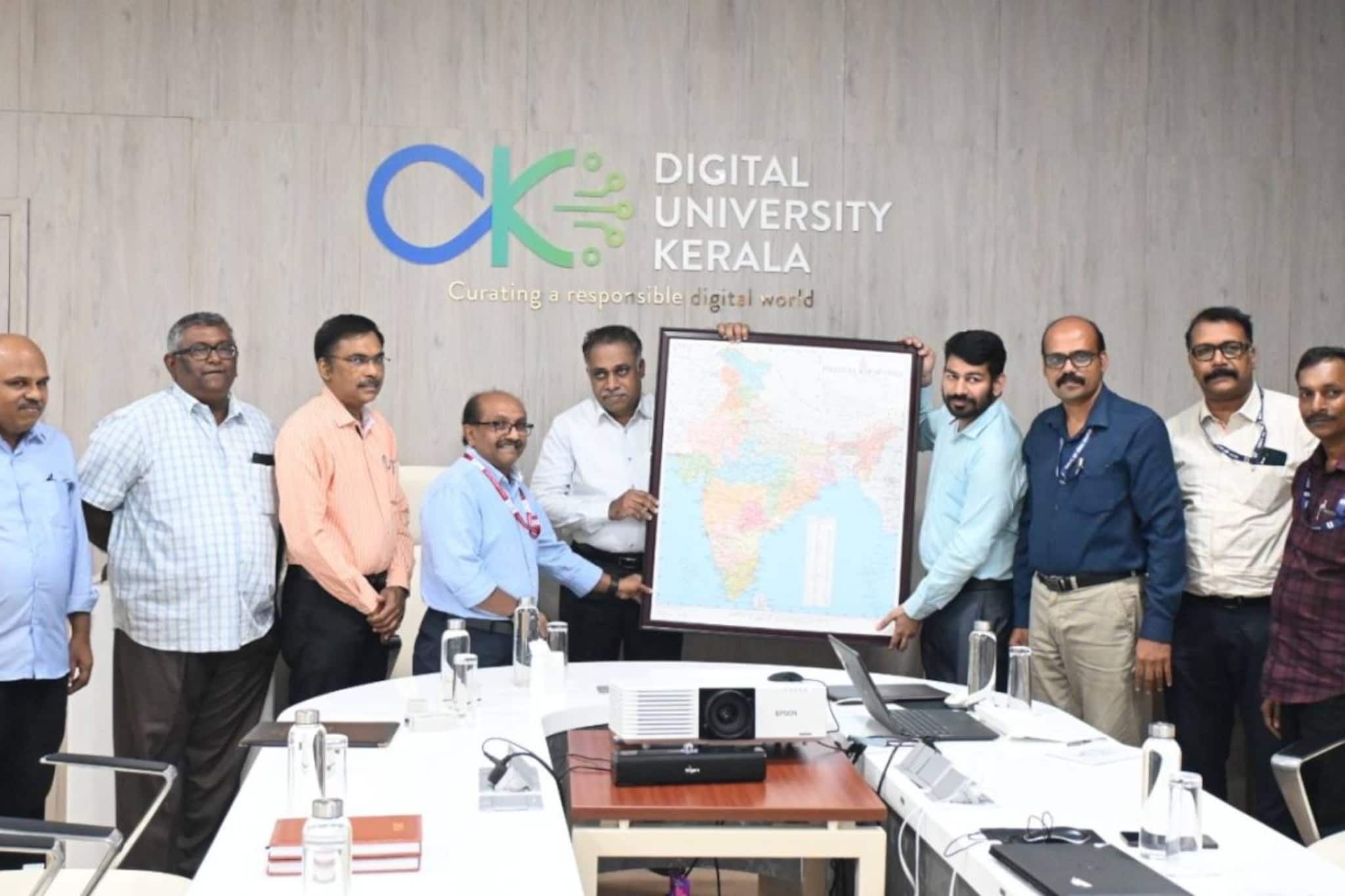 സർവേ ഓഫ് ഇന്ത്യയും ഡിജിറ്റൽ യൂണിവേഴ്സിറ്റിയും ധാരണാപത്രം ഒപ്പുവെച്ചു സർവേ ഓഫ് ഇന്ത്യയും ഡിജിറ്റൽ യൂണിവേഴ്സിറ്റിയും ധാരണാപത്രം ഒപ്പുവെച്ചു