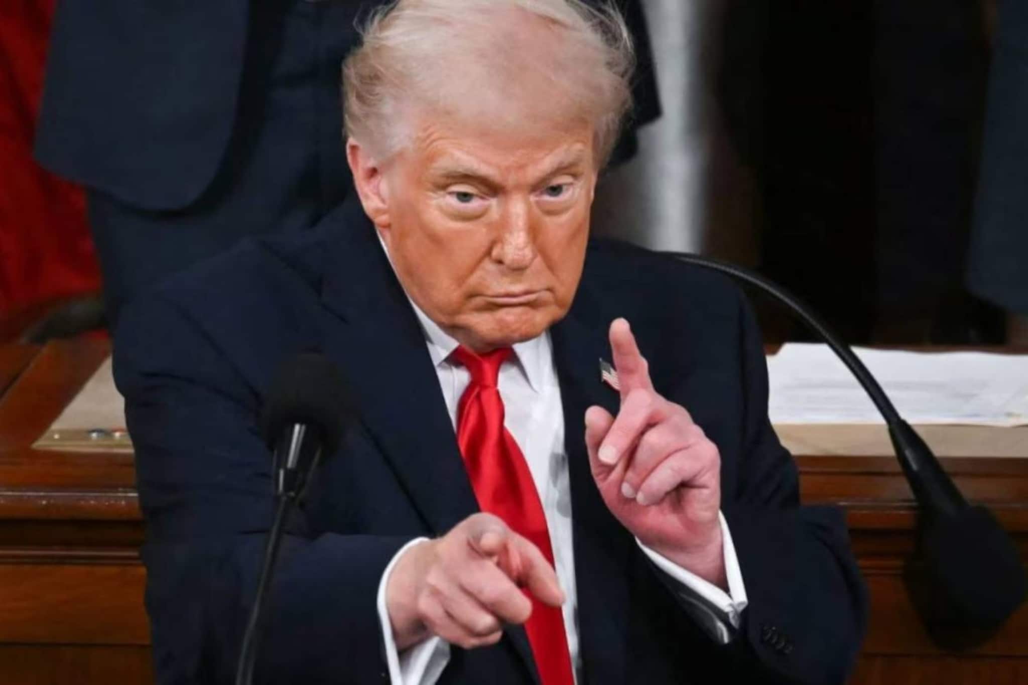 ഇനി യുഎസ് കറൻസികളിൽ ട്രംപിന്റെ ഒപ്പ്; അവസാനിപ്പിക്കുന്നത് 165 വർഷത്തെ പാരമ്പര്യം ഇനി യുഎസ് കറൻസികളിൽ ട്രംപിന്റെ ഒപ്പ്; അവസാനിപ്പിക്കുന്നത് 165 വർഷത്തെ പാരമ്പര്യം