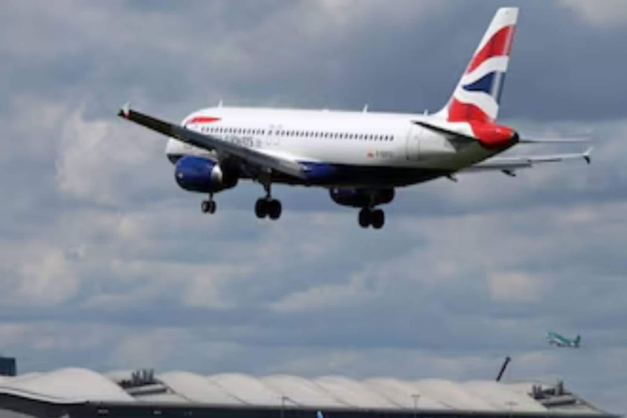 ബ്രിട്ടീഷ് എയർവേയ്സ് വിമാനത്തിൽവച്ച് 60-കാരി മരിച്ചു, മൃതദേഹത്തിനൊപ്പം യാത്രക്കാർ ഇരുന്നത് 13 മണിക്കൂർ