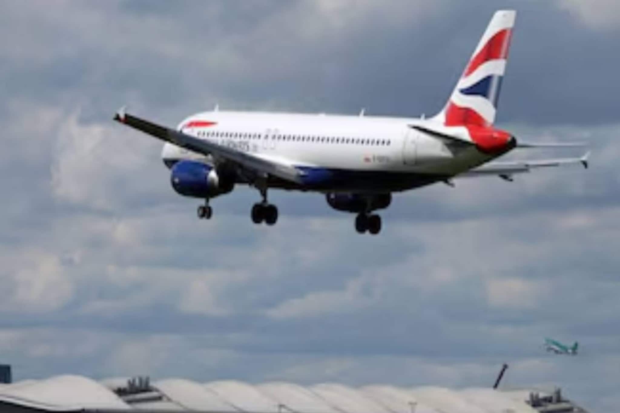 പശ്ചിമേഷ്യയിലെ സംഘർഷം ; നിരവധി വിമാന സർവീസുകൾ നിർത്തിവച്ചു, കുടുങ്ങിക്കിടക്കുന്ന ആളുകളെ ഉടൻ തിരിച്ചെത്തിക്കും