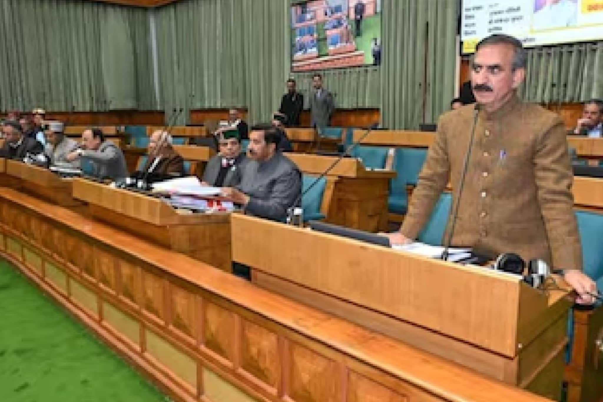 ഹിമാചൽ സർക്കാർ ഡീസൽ പെട്രോൾ വിലയിൽ ലിറ്ററിന് 5 രൂപ വീതം സെസ് ഏർപ്പെടുത്തി