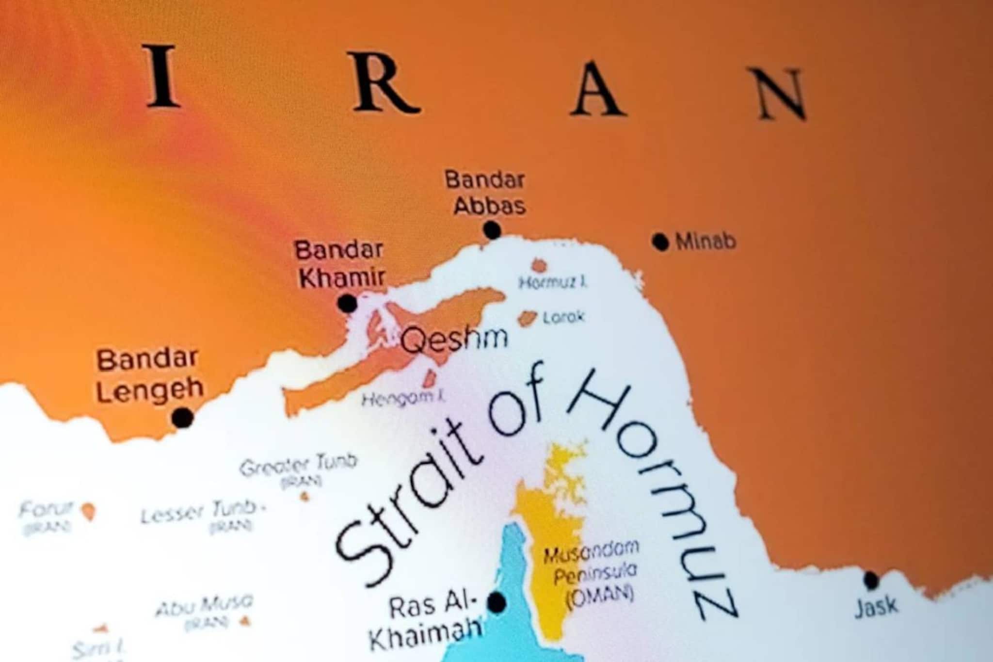 'ശത്രുക്കൾ ഒഴികെയുള്ളവർക്ക് ഹോർമുസ് തുറന്നുനൽകും'; ട്രംപിന്റെ 48 മണിക്കൂർ അന്ത്യശാസനത്തിന് പിന്നാലെ ഇറാന്റെ മറുപടി 'ശത്രുക്കൾ ഒഴികെയുള്ളവർക്ക് ഹോർമുസ് തുറന്നുനൽകും'; ട്രംപിന്റെ 48 മണിക്കൂർ അന്ത്യശാസനത്തിന് പിന്നാലെ ഇറാന്റെ മറുപടി