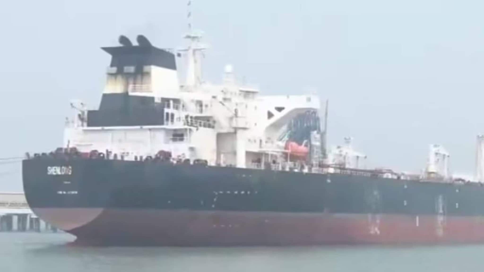 ആക്രമണങ്ങൾക്കിടെ ഹോർമുസ് കടന്ന് ക്രൂഡ് ഓയിൽ കപ്പൽ മുംബൈ തുറമുഖത്തെത്തി 