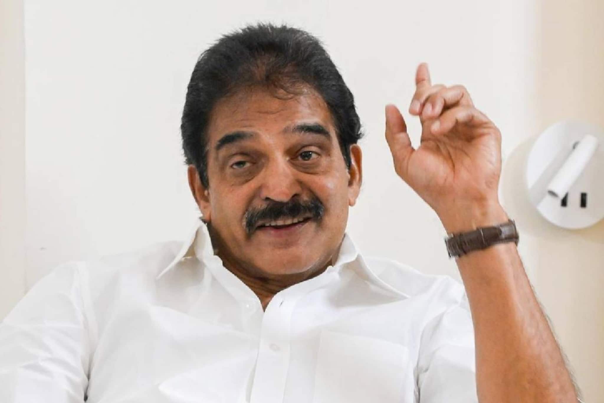 'മെയ് 15 മുതല്‍ നയാപൈസ കയ്യിലില്ലാതെ കേരളത്തിലെവിടെയും ട്രാന്‍സ്‌പോര്‍ട്ട് ബസില്‍ യാത്ര ചെയ്യാന്‍ ചെയ്യാം'; കെ സി വ