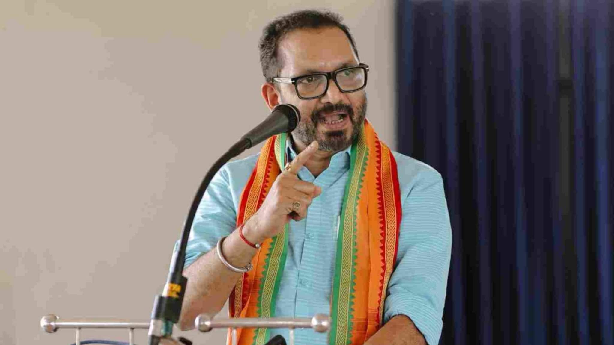 നട്ടെല്ലിന് പകരം വാഴപ്പിണ്ടി അല്ലെങ്കിൽ മഞ്ചേശ്വരത്ത് SDPI വോട്ട് വേണ്ടെന്ന് സതീശൻ പറയണം: കെ സുരേന്ദ്രൻ