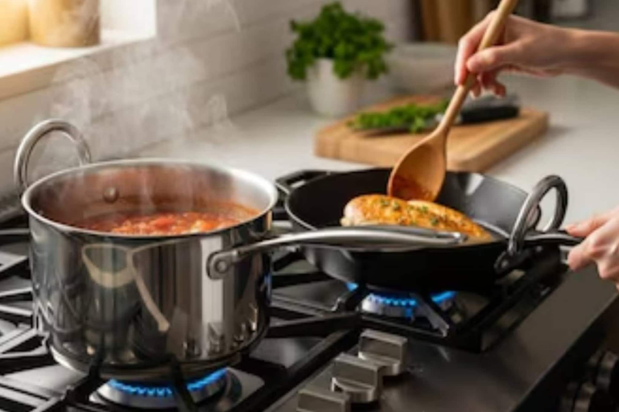 LPG ഇല്ലെങ്കിൽ PNG... ; പ്രതിസന്ധികാലത്ത് പൈപ്പ് ​ഗ്യാസിന് സ്വീകാര്യത വർദ്ധിക്കുമോ ?