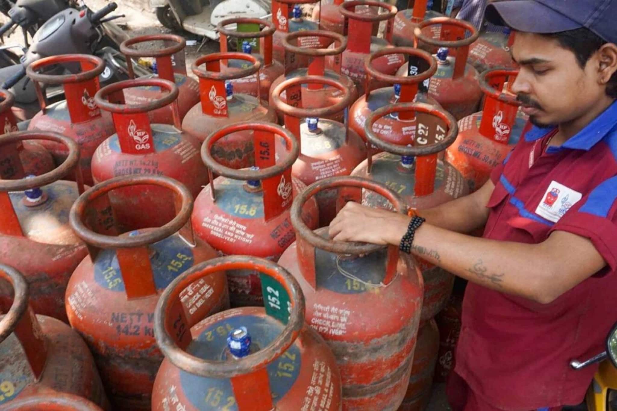 LPG വിതരണം 2 ​ദിവസത്തിനുള്ളിൽ പുനരാരംഭിക്കും; ഹോട്ടൽ സമരം മാറ്റിവച്ചു
