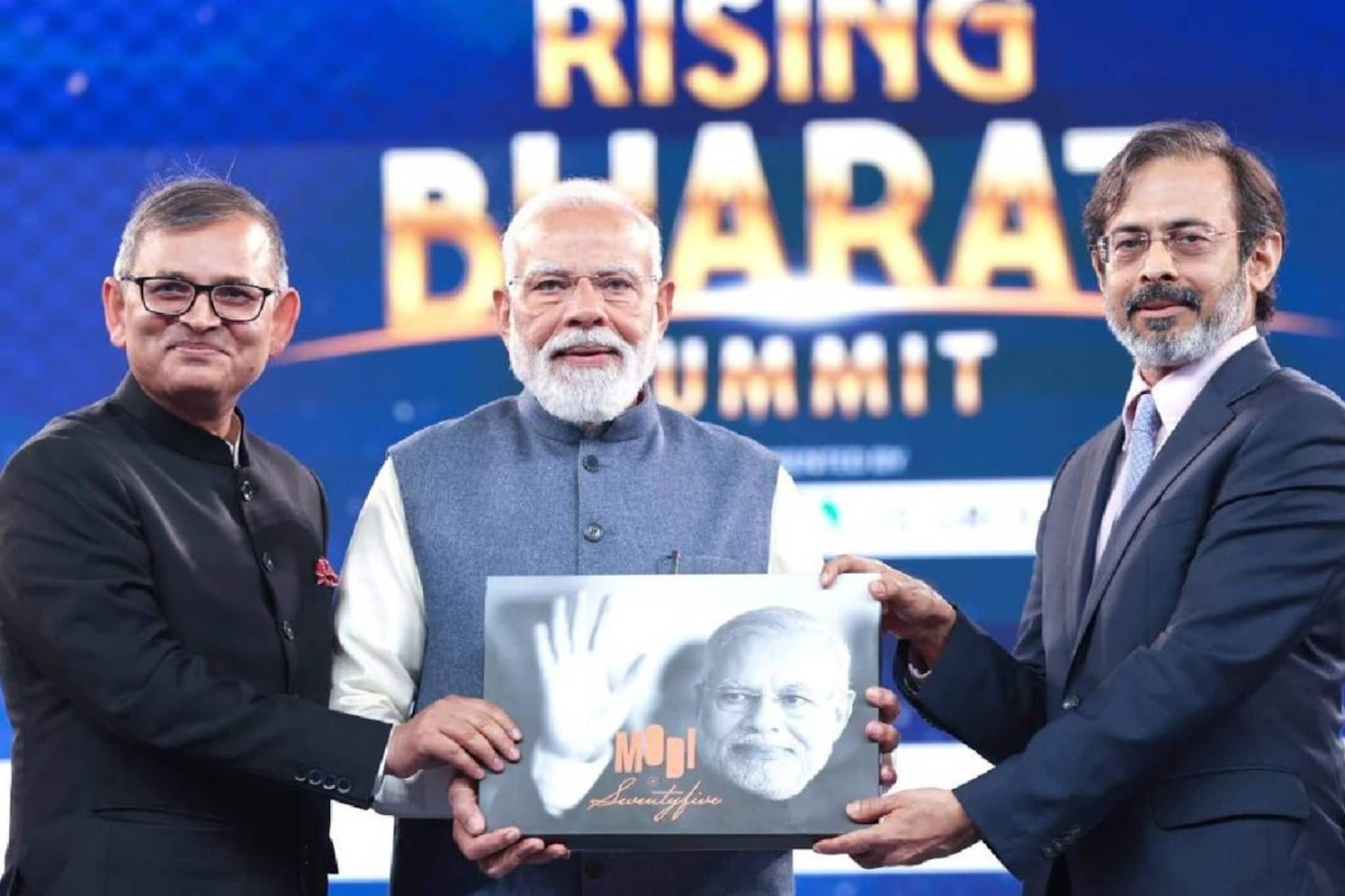 ഒരു ജീവിതം, 75 നാഴികക്കല്ലുകൾ:  പ്രധാനമന്ത്രി നരേന്ദ്ര മോദിക്ക് റൈസിംഗ് ഭാരത് 2026 ൽ സ്പെഷ്യൽ എഡിഷൻ ഗ്രന്ഥം...