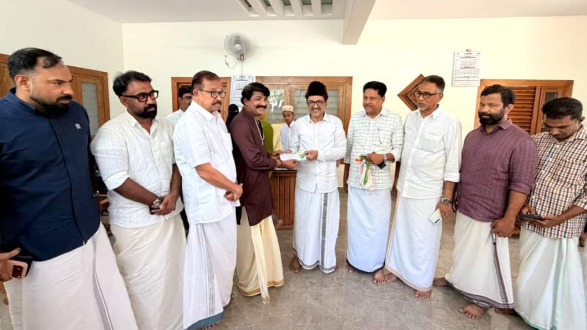 സോപാനസംഗീത കലാകാരൻ ഞെരളത്ത് ഹരിഗോവിന്ദൻ മുസ്ലിം ലീഗിൽ