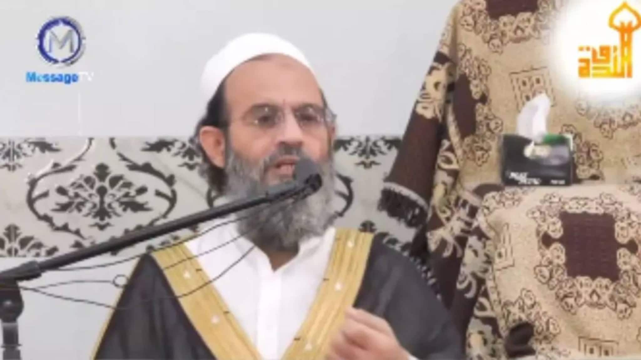 'ഒരു റൊട്ടിക്കായി ലൈംഗികമായി ചൂഷണം ചെയ്യുന്നു' സ്ത്രീകളെ തീവ്രവാദികൾ ഇരയാക്കുന്നതിനെക്കുറിച്ച് പാക് മതപണ്ഡിതൻ