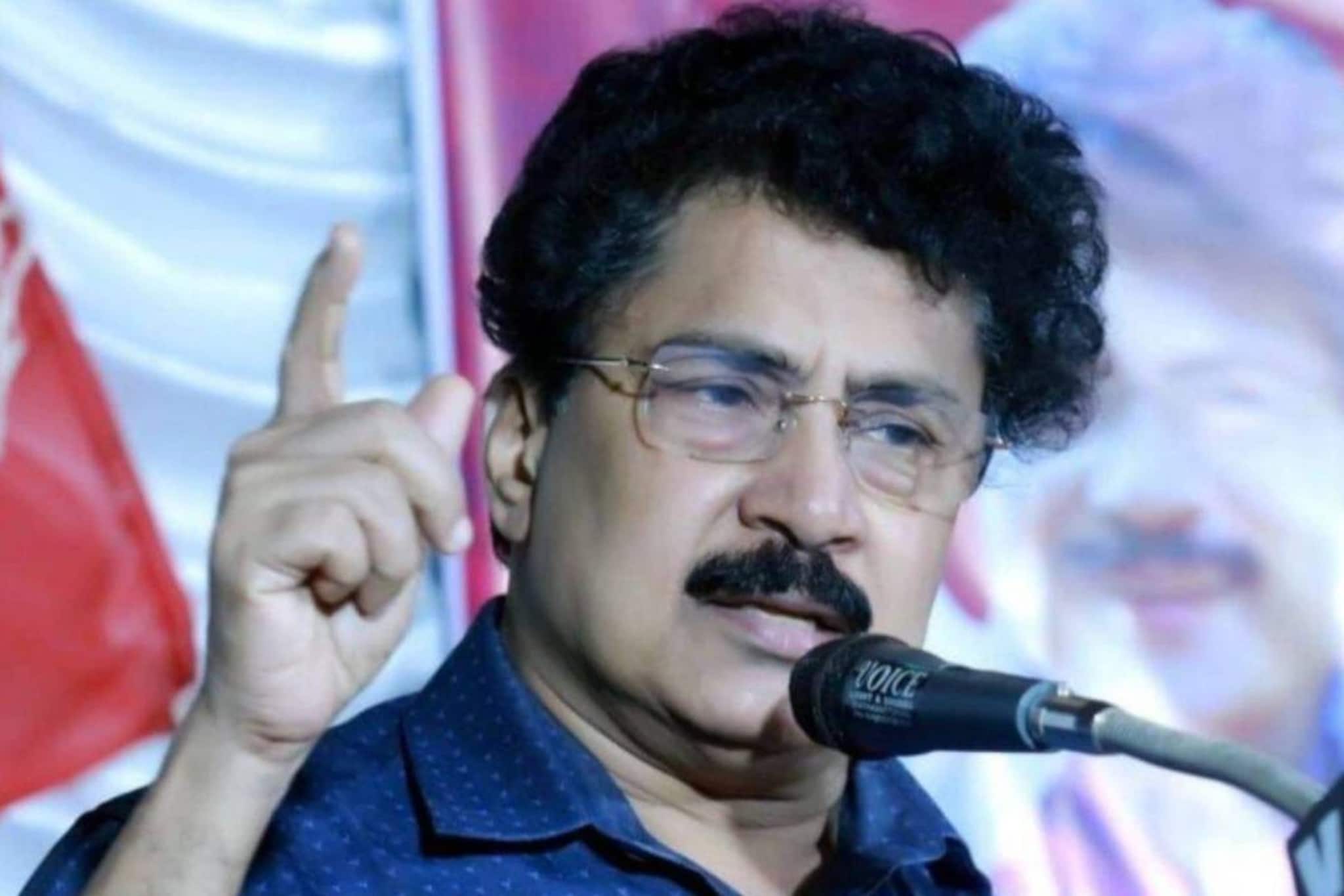 മദ്യപാന സദസ്സിൽ സെക്രട്ടറിയെ തീരുമാനിക്കുന്ന സ്ഥിതിയിലേക്ക് സിപിഎം എത്തിയെന്ന് പി കെ ശശി