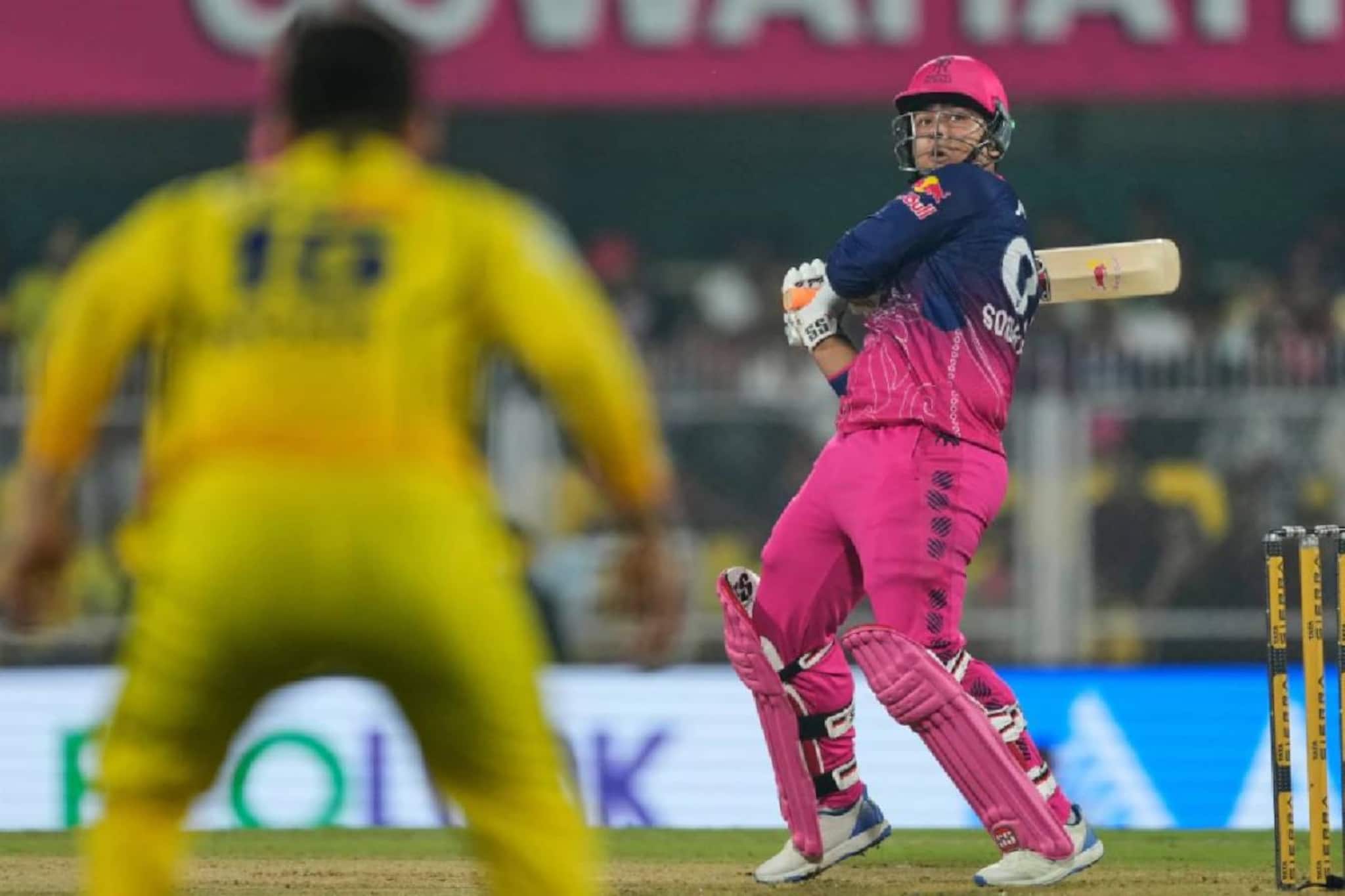 വൈഭവ് സൂര്യവംശിയുടെ കരുത്തിൽ രാജസ്ഥാന് ഐപിഎൽ ചരിത്രത്തിലെ ഏറ്റവും വലിയ വിജയം; ചെന്നൈയ്ക്ക് തോൽവിയോടെ തുടക്കം വൈഭവ് സൂര്യവംശിയുടെ കരുത്തിൽ രാജസ്ഥാന് ഐപിഎൽ ചരിത്രത്തിലെ ഏറ്റവും വലിയ വിജയം; ചെന്നൈയ്ക്ക് തോൽവിയോടെ തുടക്കം