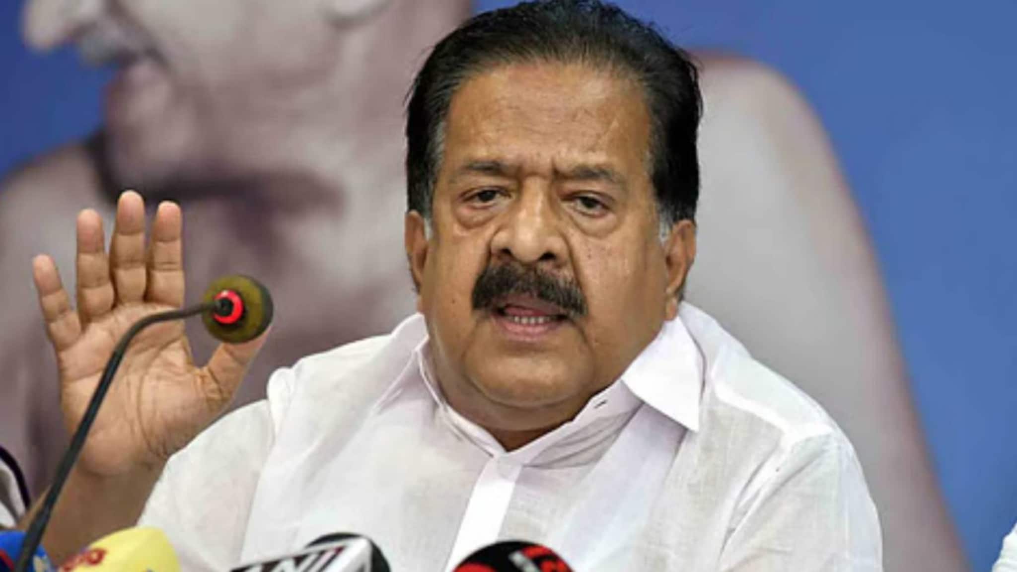 ദിനേശ് ബീഡി സഹകരണ സംഘത്തിന് സോഫ്റ്റ്‌വെയർ നിർമാണകരാർ;700 കോടി അഴിമതിയ്ക്ക് നീക്കം: രമേശ് ചെന്നിത്തല