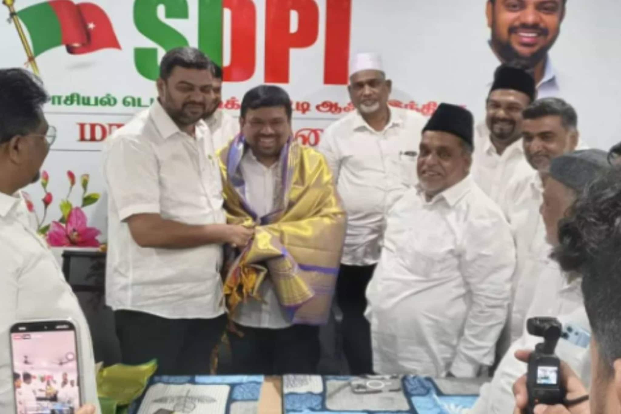 തമിഴ്നാട് നിയമസഭ തിരഞ്ഞെടുപ്പ്; മുസ്ലീം ലീ​ഗ് നേതാക്കൾ സഖ്യകക്ഷിയായ SDPI ആസ്ഥാനം സന്ദർശിച്ചു