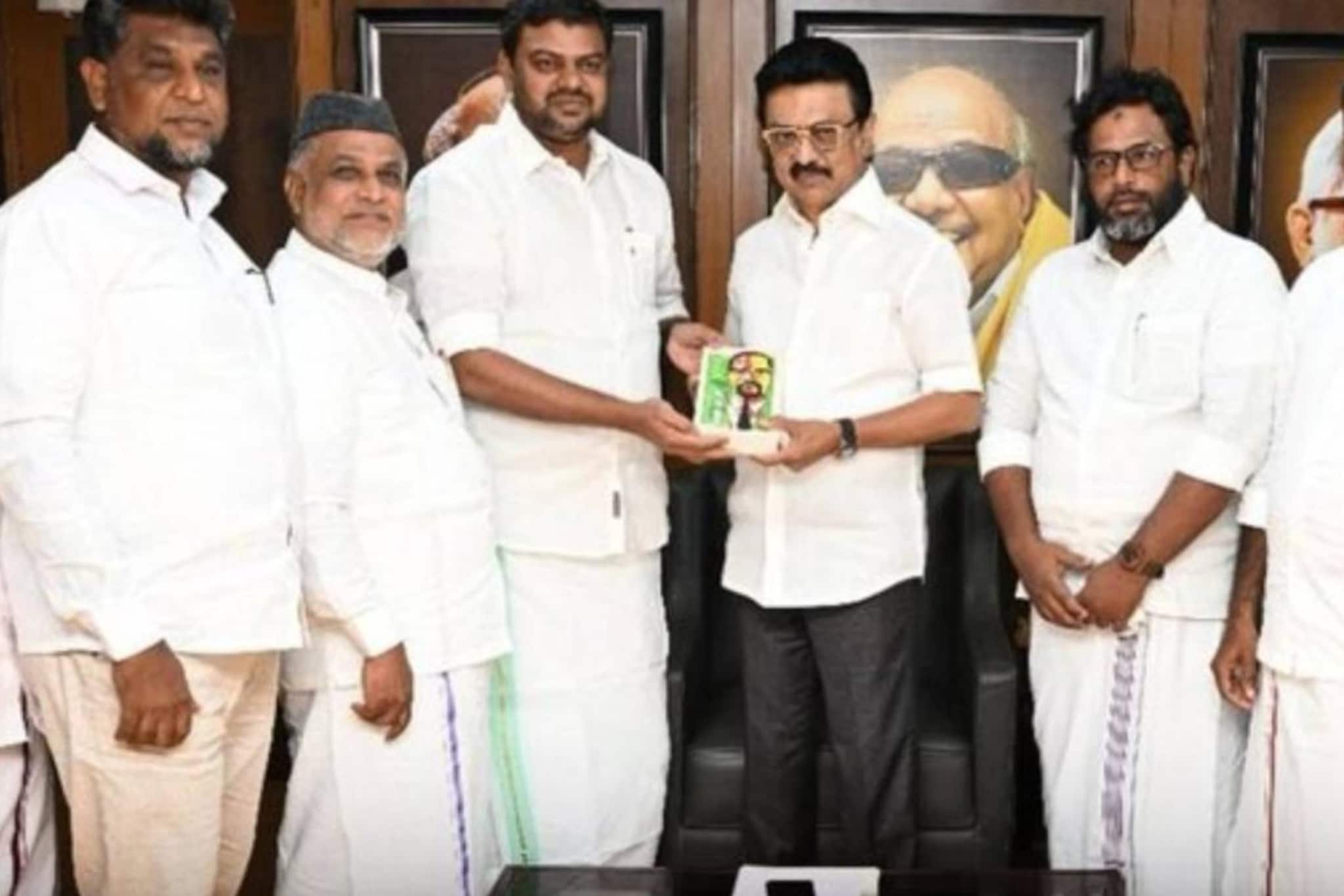 എസ്ഡിപിഐ തമിഴ്നാട്ടിൽ കോൺഗ്രസിനും സിപിഎമ്മിനും ഒപ്പം ഡിഎംകെ മുന്നണിയിൽ എസ്ഡിപിഐ തമിഴ്നാട്ടിൽ കോൺഗ്രസിനും സിപിഎമ്മിനും ഒപ്പം ഡിഎംകെ മുന്നണിയിൽ