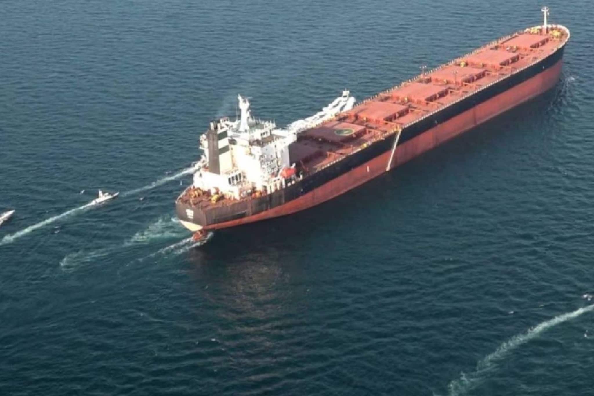 8 എൽപിജി ടാങ്കറുകൾ ഹോർമുസ് കടലിടുക്കിലൂടെ കടത്തിവിടാൻ ഇന്ത്യ ഇറാനുമായി ചർച്ച നടത്തുന്നതായി റിപ്പോർട്ട്