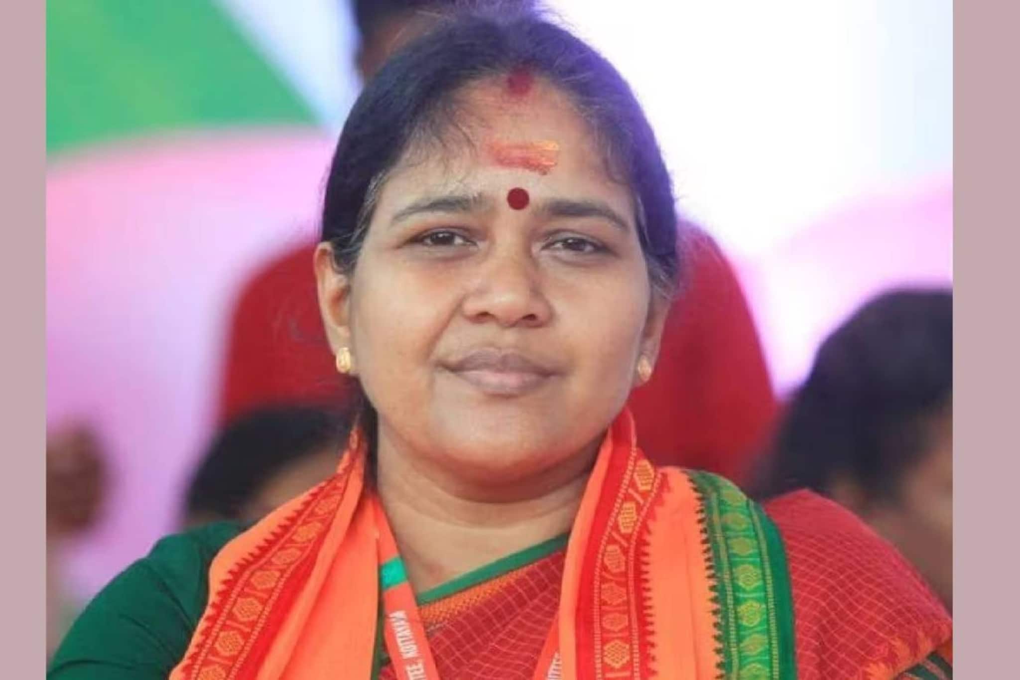 'പ്രശോഭിനെതിരായ ലൈംഗിക പരാതി പാലക്കാട് പല മാങ്കൂട്ടങ്ങൾ ഉണ്ടെന്നതിൻ്റെ തെളിവ്': ശോഭാ സുരേന്ദ്രൻ 'പ്രശോഭിനെതിരായ ലൈംഗിക പരാതി പാലക്കാട് പല മാങ്കൂട്ടങ്ങൾ ഉണ്ടെന്നതിൻ്റെ തെളിവ്': ശോഭാ സുരേന്ദ്രൻ