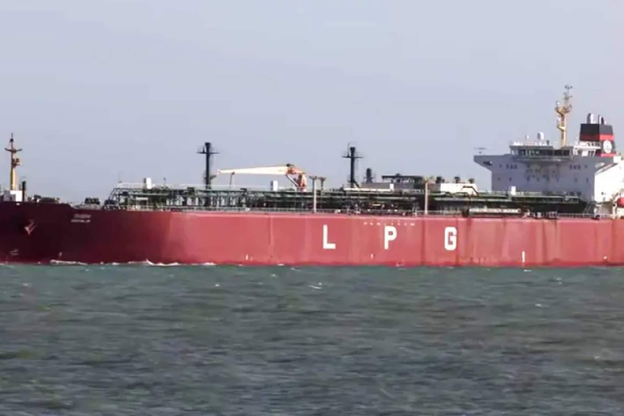 ഹോർമുസ് കടലിടുക്ക് സുരക്ഷിതമായി കടന്ന് ഇന്ത്യൻ എൽപിജി കപ്പൽ ശിവാലിക് തീരത്തെത്തി