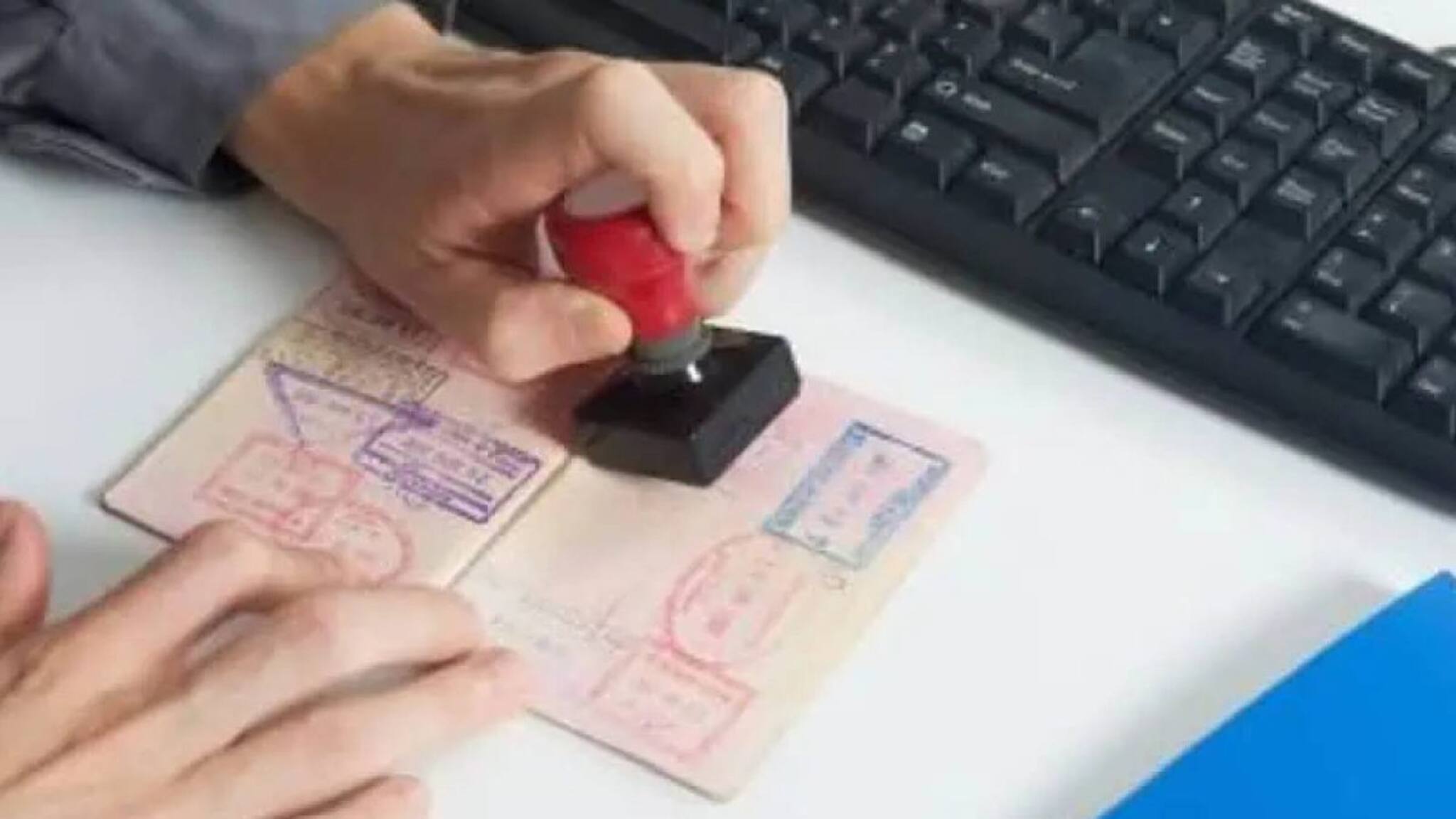 യുഎഇയിൽ വിസാ കാലാവധി കഴിഞ്ഞവർക്ക് ആശ്വാസം; ഓവർസ്റ്റേ പിഴ ഒഴിവാക്കി മടങ്ങാൻ അവസരം