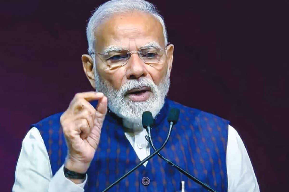 ലോകം ഇന്ധന പ്രതിസന്ധിയിൽ;രാജ്യം ഒറ്റക്കെട്ടായി നിൽക്കാൻ പ്രധാനമന്ത്രി