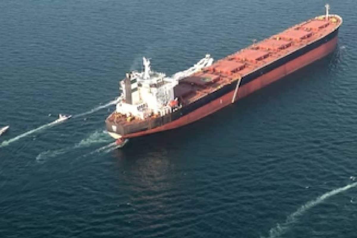 ഹോർമുസ് കടലിടുക്ക് കടക്കാൻ കപ്പലുകൾ പണം നൽകേണ്ടി വരും; വെടിനിർത്തൽ കരാറിന് പിന്നാലെ ഇറാനും ഒമാനും