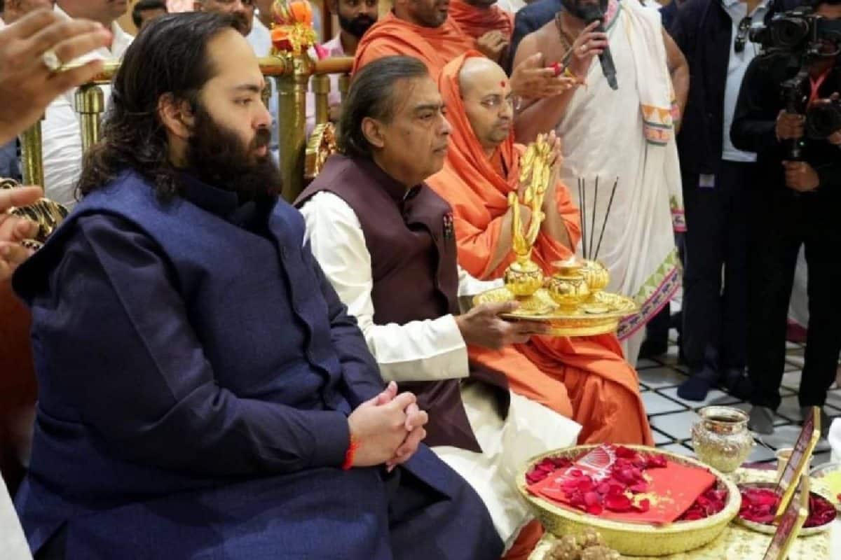 അനന്ത് അംബാനി ജന്മദിനം: സലംഗ്പൂർ ഹനുമാൻ ക്ഷേത്രത്തിൽ അത്യാധുനിക ഗോശാല; 10 കോടി രൂപ നൽകി അംബാനി കുടുംബം