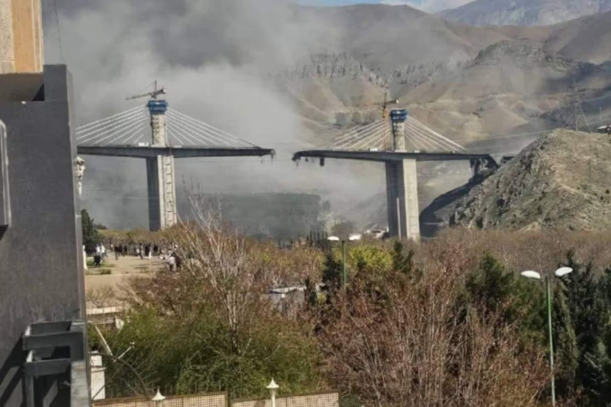 B1 പാലം ആക്രമണത്തിന് തിരിച്ചടി; ഗൾഫിലെ 8 പാലങ്ങൾ ഇറാൻ്റെ 'ഹിറ്റ് ലിസ്റ്റിൽ' ഉണ്ടെന്ന് റിപ്പോർട്ട്