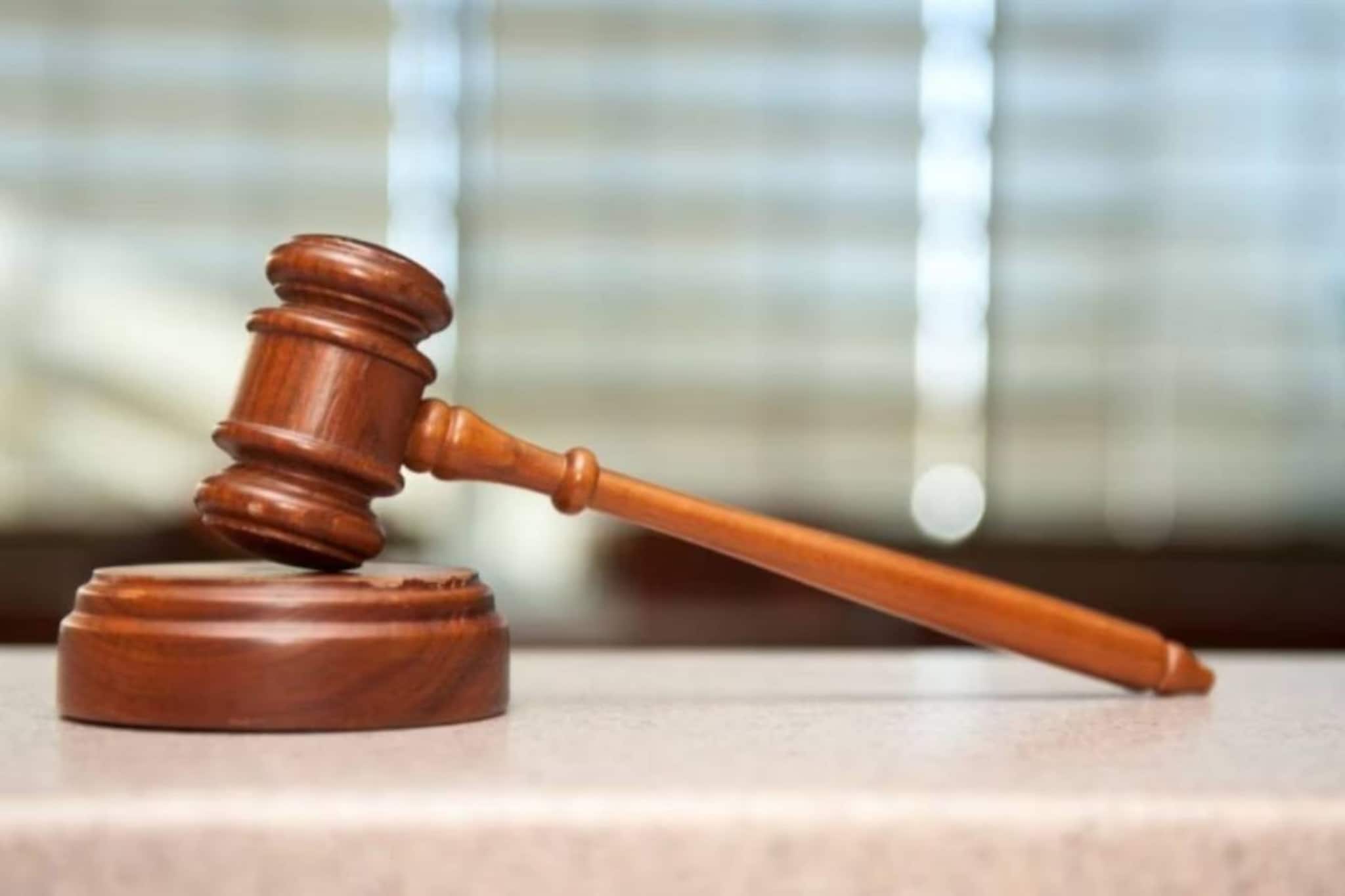 കോടതിയിൽ‌ അനുകൂല റിപ്പോർട്ട് സമർപ്പിക്കുന്നതിന് 10,000 രൂപ കൈക്കൂലി; പോലീസ് ഓഫീസര്‍ക്ക് 7 വർഷം കഠിനതടവ്