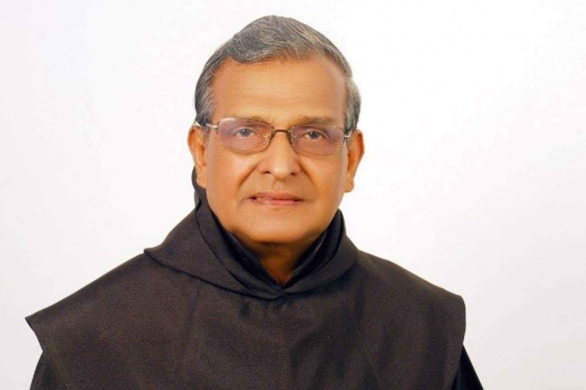 'പൈതലാം യേശുവേ' എന്ന ഗാനത്തിന് ഈണം നൽകിയ ഫാ. ജസ്റ്റിൻ പനക്കൽ അന്തരിച്ചു