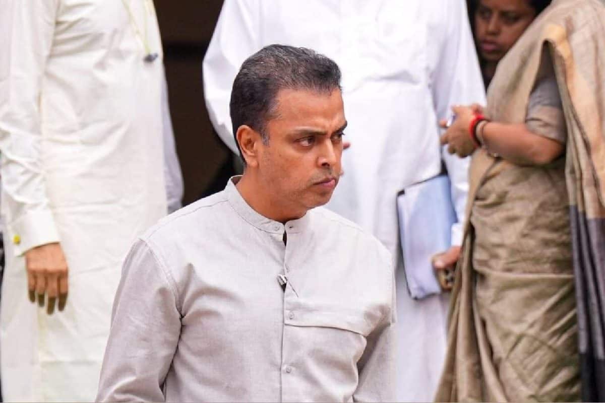 പാർലമെന്ററി കമ്മറ്റി യോഗങ്ങൾ ഓൺലൈൻ ആയാൽ ലാഭം 100 കോടി? മിലിന്ദ് ദേവ്റ വിശദീകരിക്കുന്നു