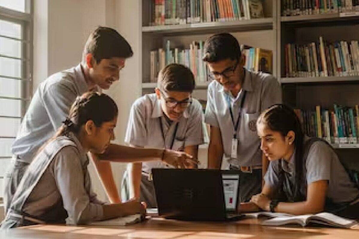 സിബിഎസ്ഇ പരീക്ഷാ പ്രതിസന്ധി പിന്നിൽ ഹൈദരാബാദ് കമ്പനിക്ക് 2019 തെലങ്കാന പരീക്ഷാ തട്ടിപ്പിലും പങ്ക്