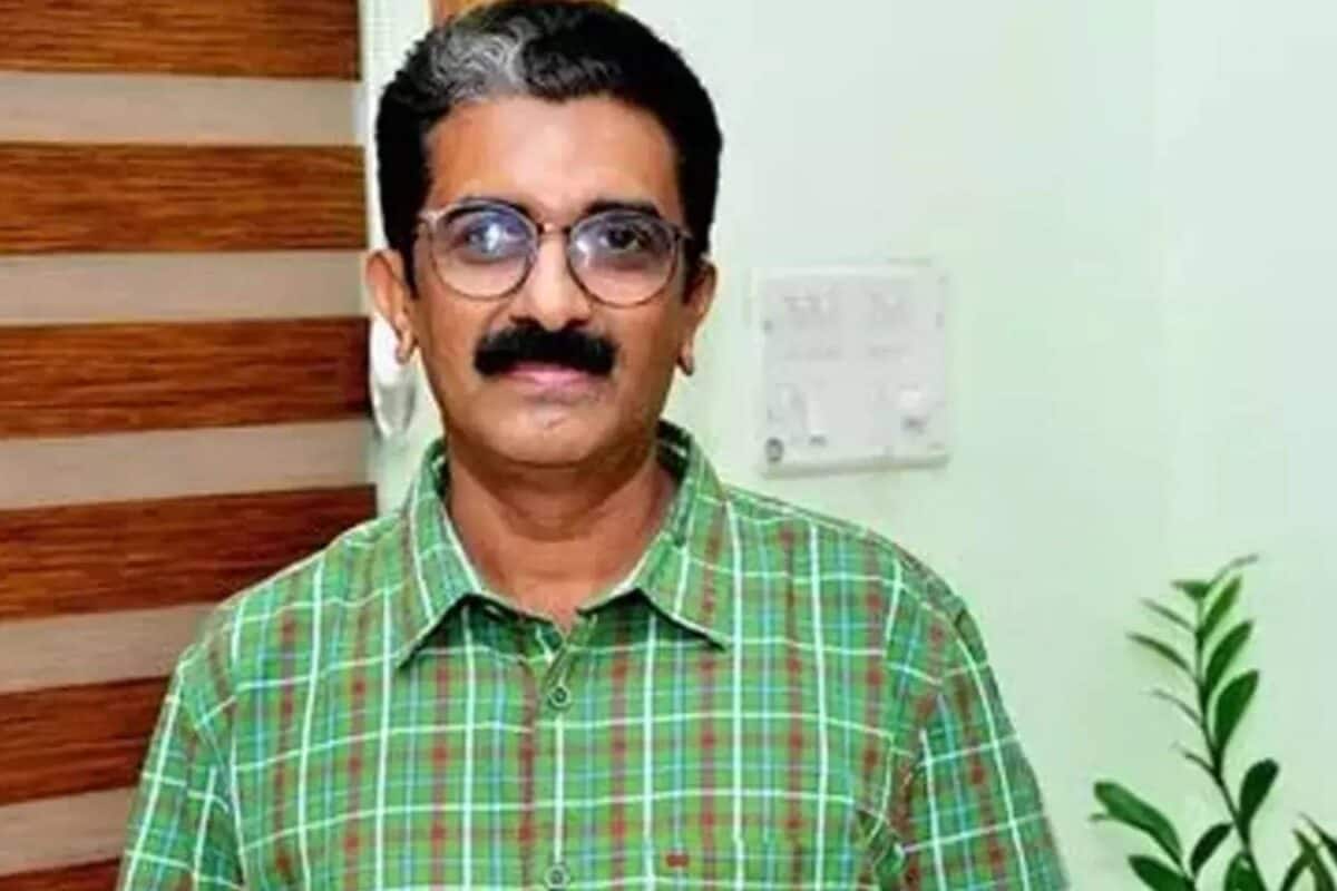 നവീൻ ബാബുവിന്റെ മരണത്തിൽ സിബിഐ അന്വേഷണം വേണം; മുഖ്യമന്ത്രിയെയും ആഭ്യന്തരമന്ത്രിയെയും കണ്ട് കുടുംബം