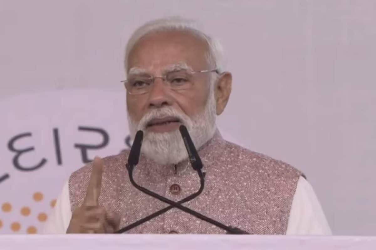 'സ്ഥിതിഗതികള് സാധാരണ നിലയിലാകുന്നത് വരെ' വർക്ക് ഫ്രം ഹോമിനും നിയന്ത്രിത ഇന്ധന ഉപയോഗത്തിനുമുള്ള ആഹ്വാനം ആവർത്തിച്ച് പ്രധാനമന്ത്രി