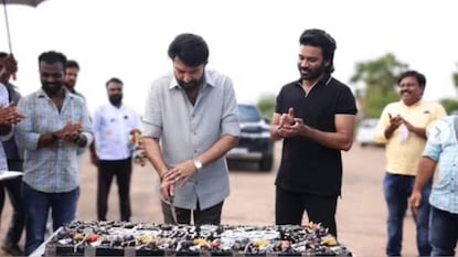 സെറ്റിലെ ആഘോഷം സെറ്റിലെ ആഘോഷം