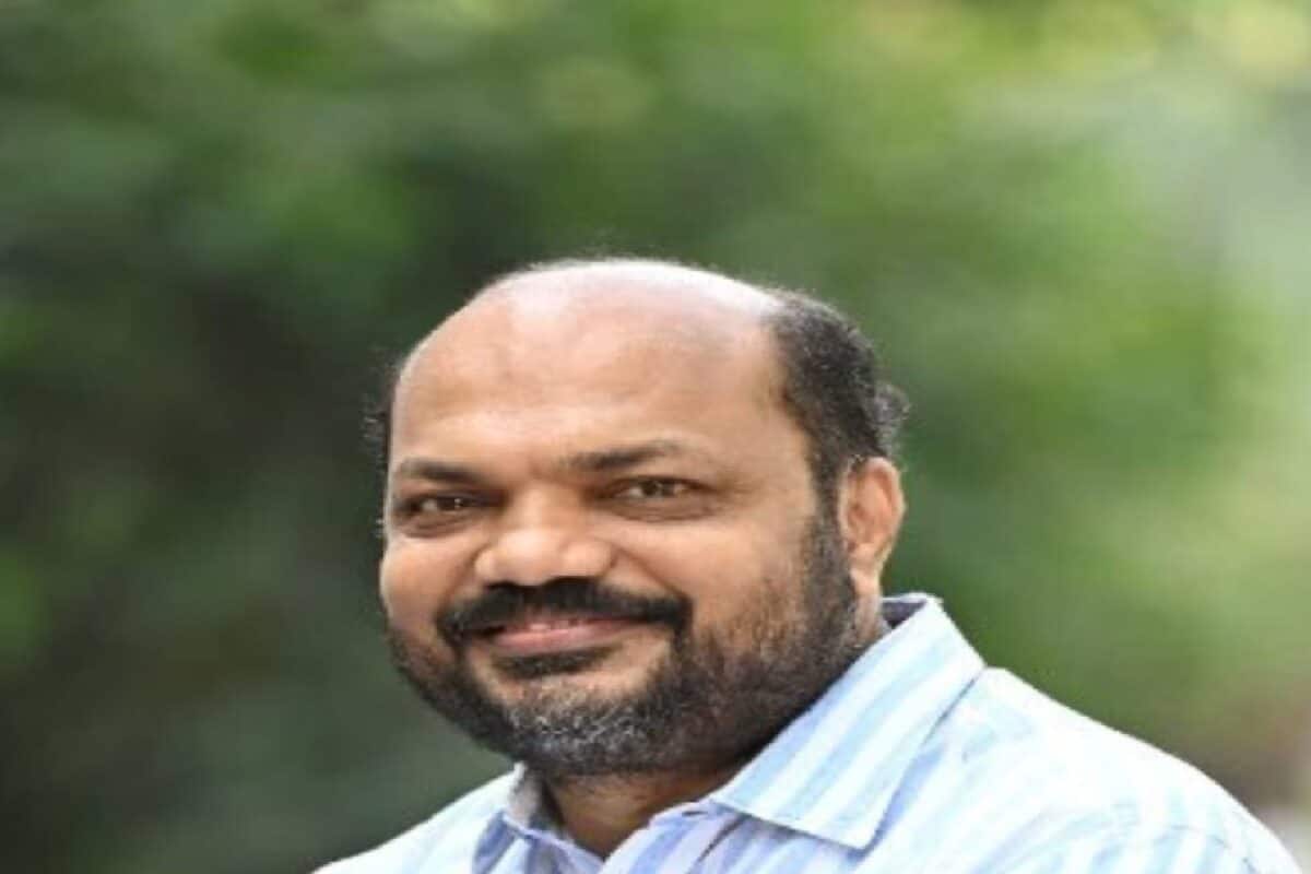'പ്രതിഭാഗത്തിനായി വാദിച്ച അഭിഭാഷകനെ ദേവസ്വത്തിനുവേണ്ടി നിയമിക്കാനുള്ള തീരുമാനം നിഗൂഢം'; പി രാജീവ്