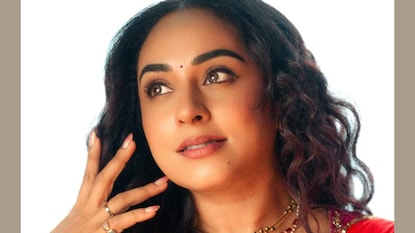 പേളി മാണി പേളി മാണി