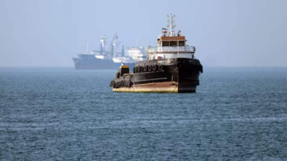 US Airstrikes Iran Following Ship Attack in Strait of Hormuz