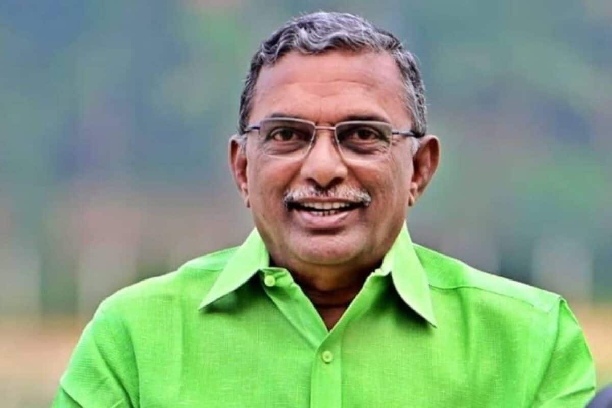 ‘യുവതികൾ ശബരിമല കയറിയത് ടിവിയിലൂടെയാണ് അറിഞ്ഞത്; ചതിക്കപ്പെട്ടെന്ന് ദേവസ്വം ബോർഡ് മുൻ പ്രസിഡന്റ് എ. പത്മകുമാർ